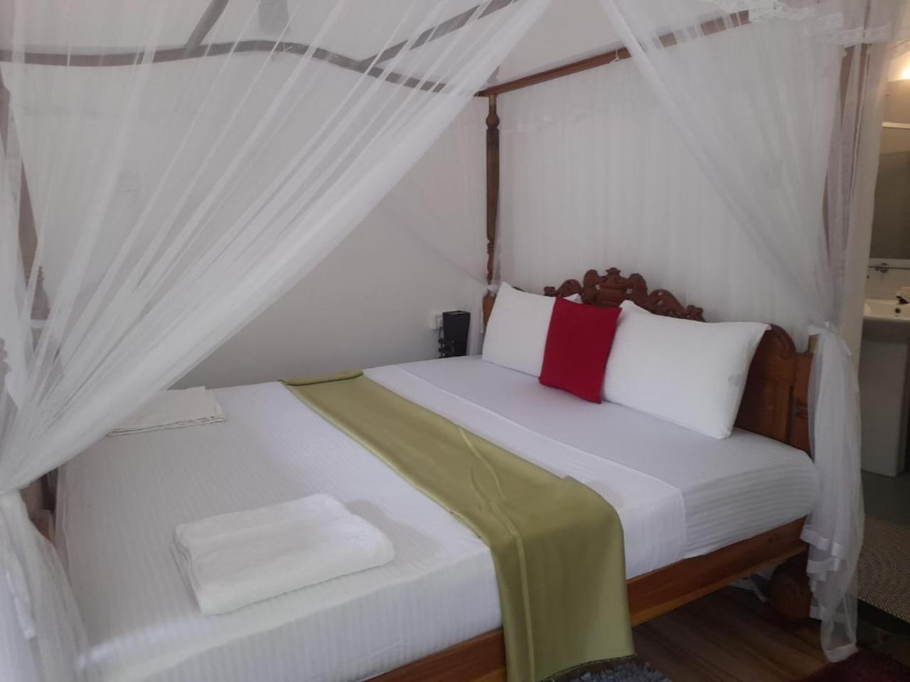 Tranquility Guest House Hikkaduwa Exterior photo