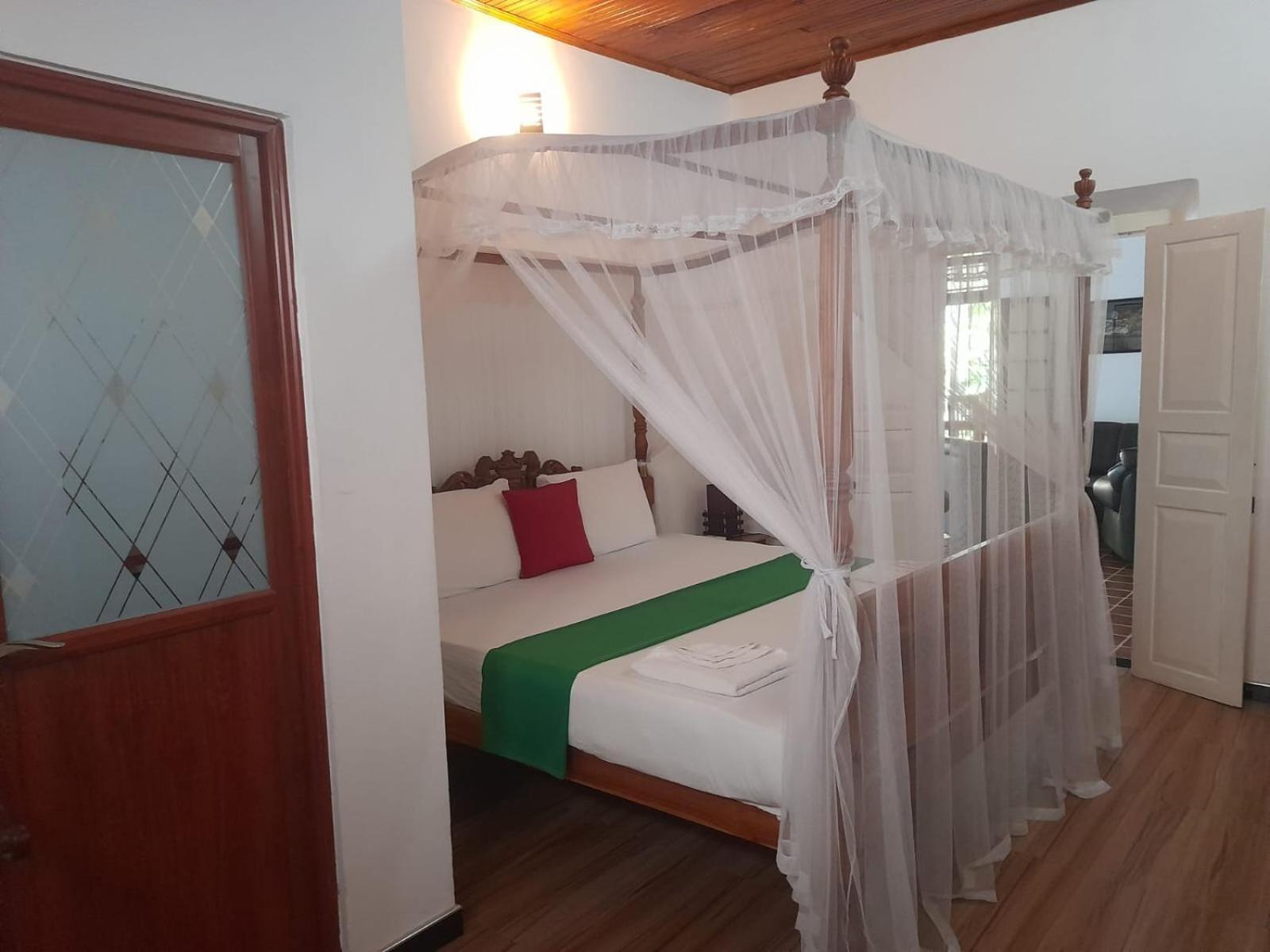 Tranquility Guest House Hikkaduwa Exterior photo