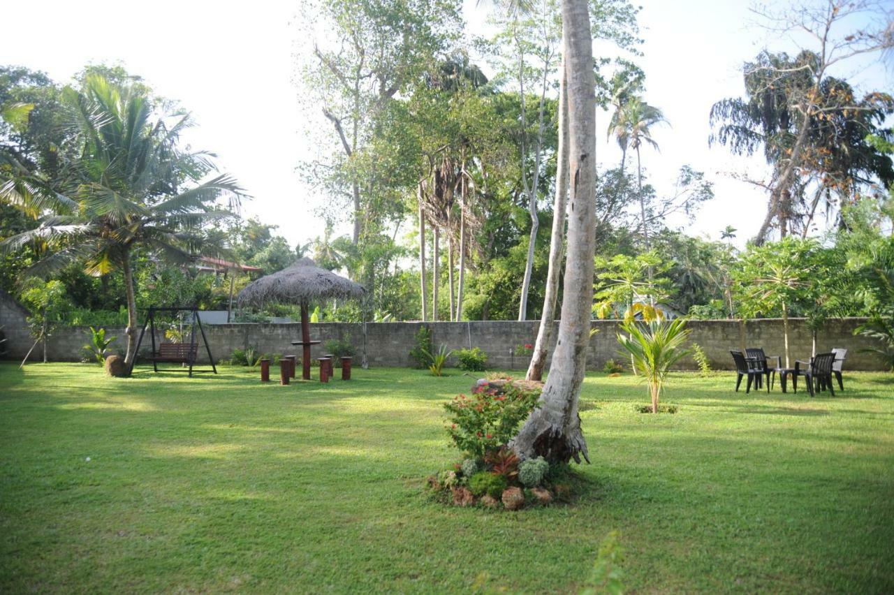 Tranquility Guest House Hikkaduwa Exterior photo
